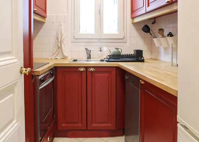Апартаменты Beautiful Renovated In *