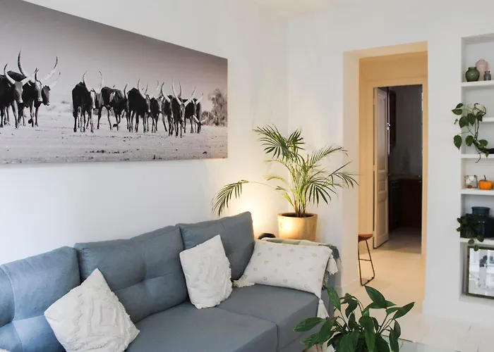 Апартаменты Beautiful Renovated In *