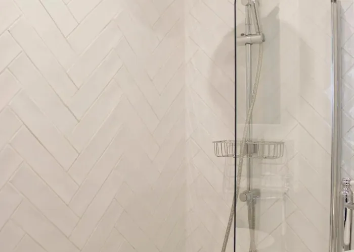 Апартаменты Beautiful Renovated In *