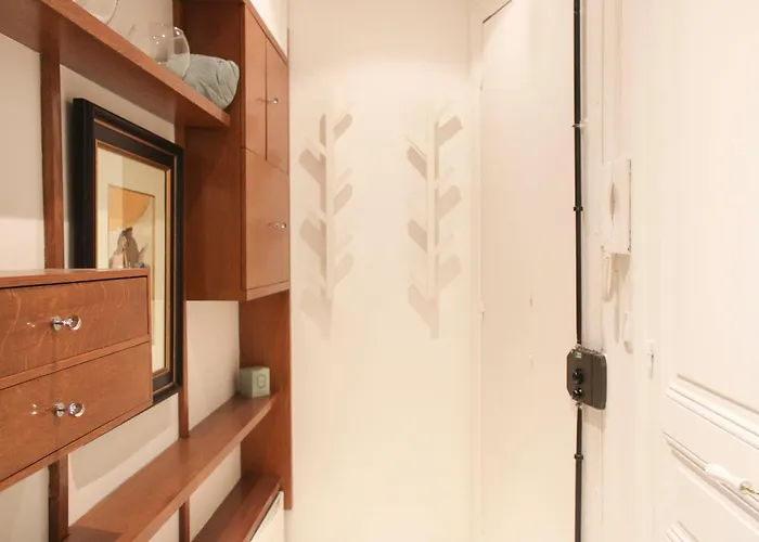 Beautiful Renovated In Апартаменты