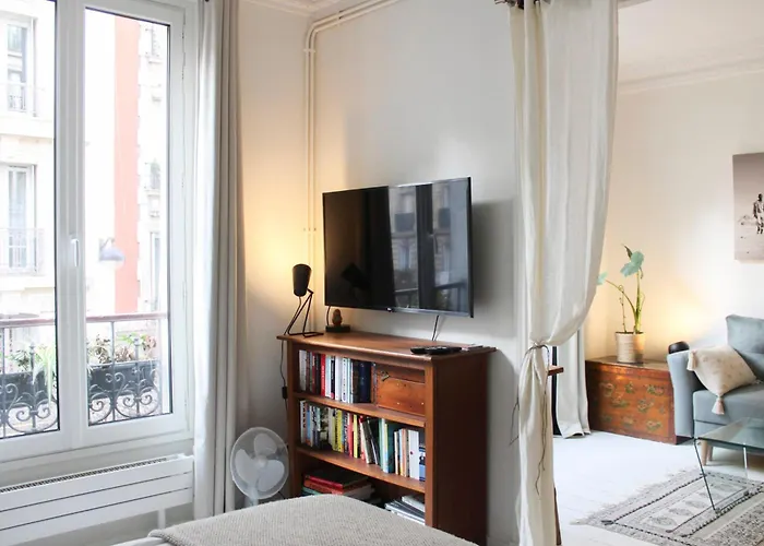 Beautiful Renovated In * Париж